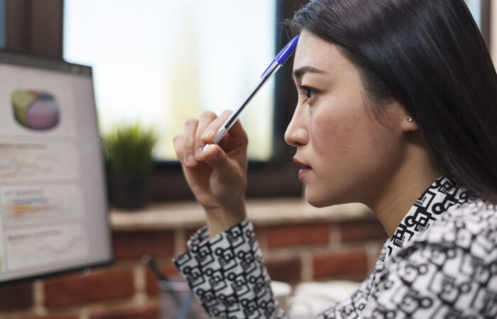 Le sens au travail - La Maison Suspendue